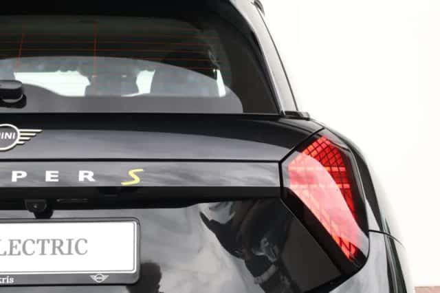 MINI Cooper (2026) thumbnail 9