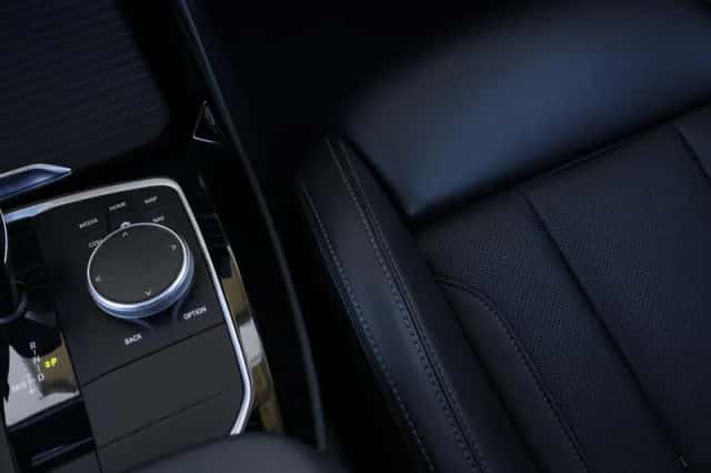BMW X3 (2022) thumbnail 24