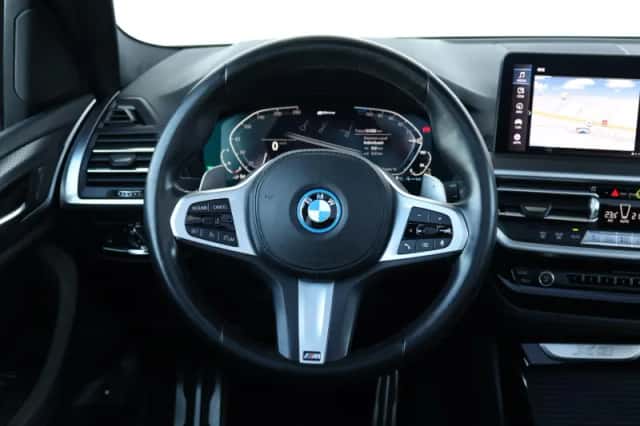 BMW X3 (2022) thumbnail 25