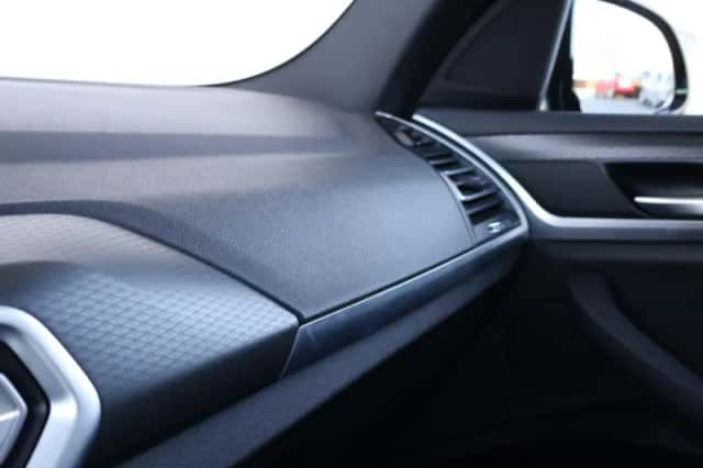 BMW X3 (2022) thumbnail 37