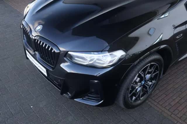 BMW X3 (2022) thumbnail 6