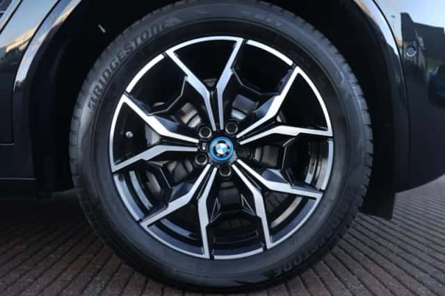 BMW X3 (2022) thumbnail 8