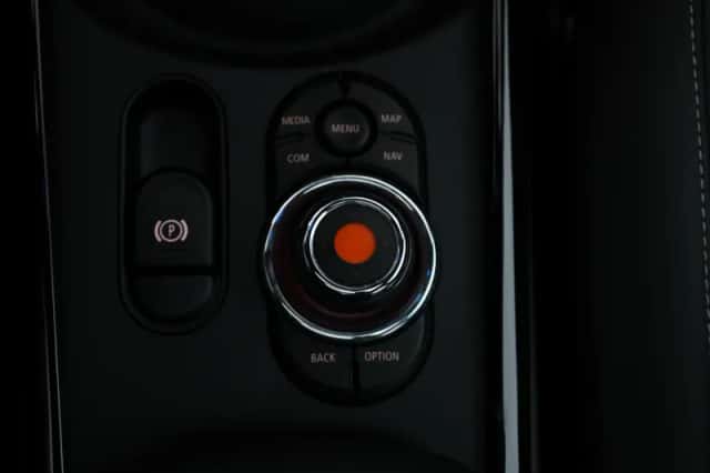 MINI Clubman (2020) thumbnail 36