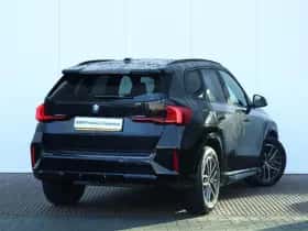 BMW X1 (2024) thumbnail 3