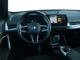 BMW X1 (2023) thumbnail 36