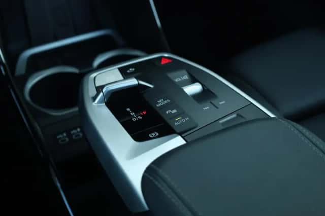 BMW X1 (2023) thumbnail 37