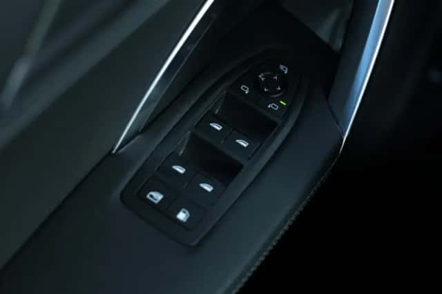 BMW X1 (2023) thumbnail 49