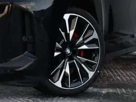 BMW iX (2026) thumbnail 2