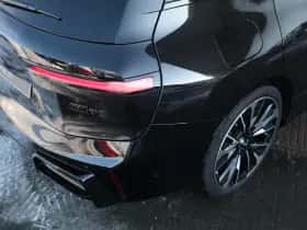 BMW iX (2026) thumbnail 4
