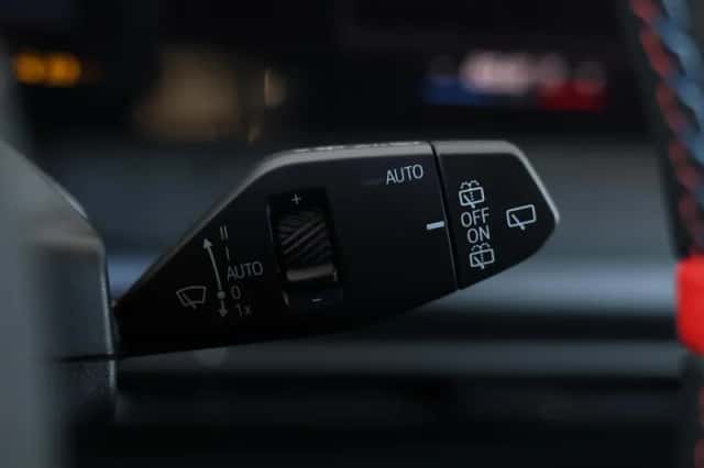 BMW iX (2026) thumbnail 40