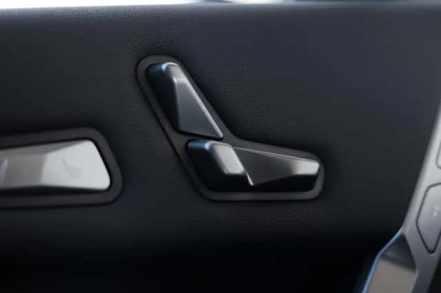 BMW iX (2026) thumbnail 43
