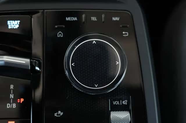 BMW iX (2026) thumbnail 49