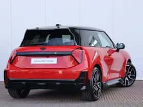 MINI Cooper (2026) thumbnail 2
