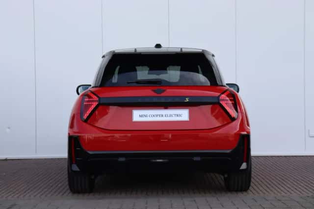 MINI Cooper (2026) thumbnail 4
