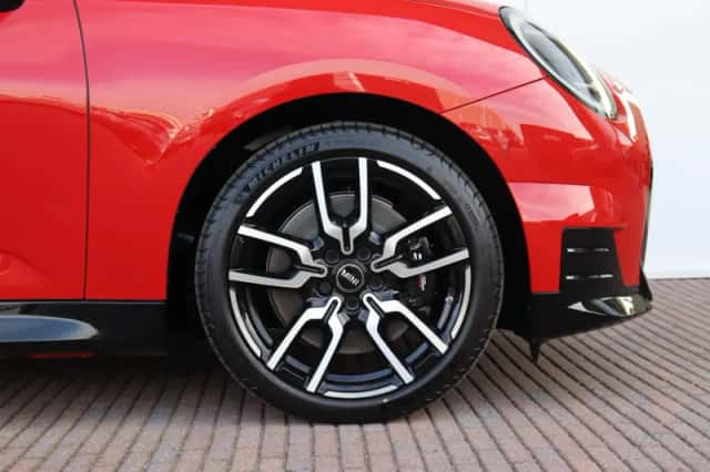 MINI Cooper (2026) thumbnail 6
