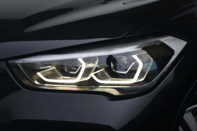 BMW X1 (2021) thumbnail 2