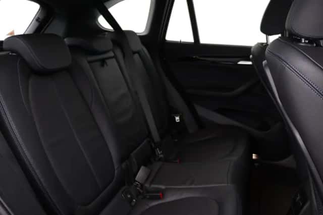 BMW X1 (2021) thumbnail 11