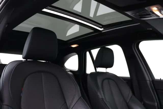 BMW X1 (2021) thumbnail 10