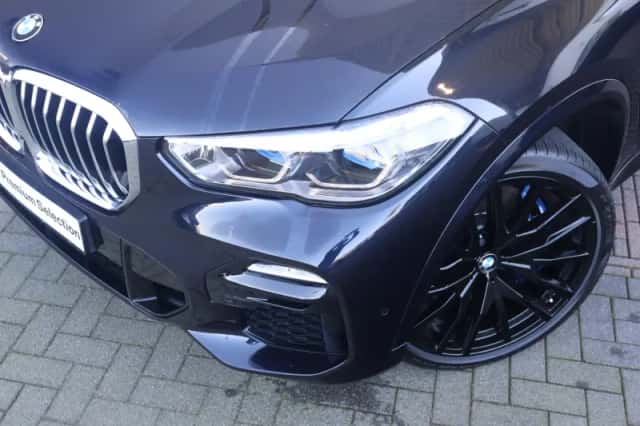 BMW X5 (2020) thumbnail 2
