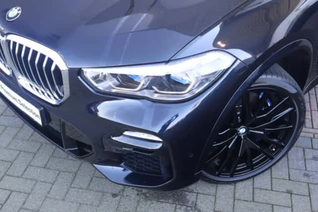 BMW X5 (2020) thumbnail 2