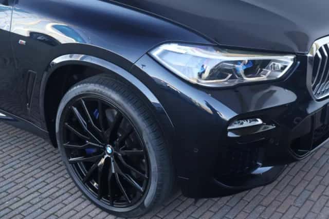 BMW X5 (2020) thumbnail 8