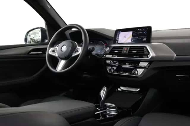BMW X3 (2021) thumbnail 16