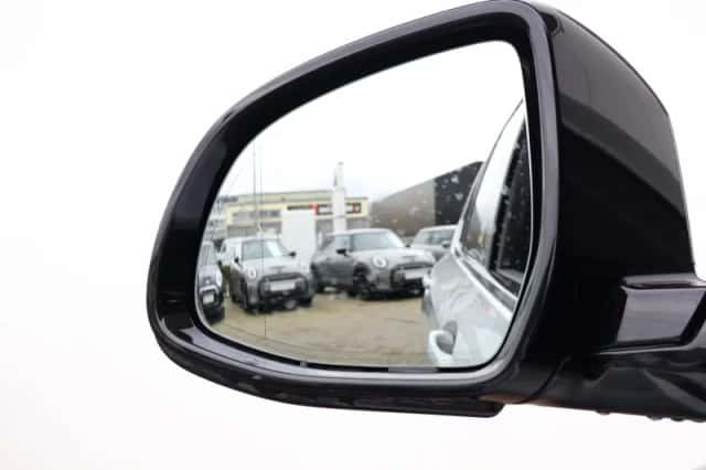 BMW X3 (2021) thumbnail 28
