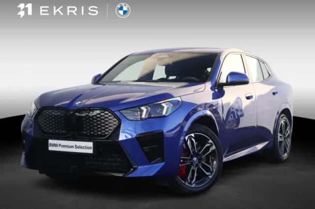 BMW iX2 (2025) thumbnail 1