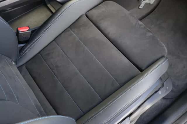 BMW iX2 (2025) thumbnail 16