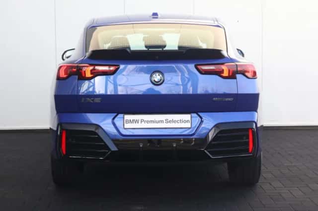 BMW iX2 (2025) thumbnail 21