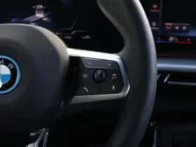 BMW iX2 (2025) thumbnail 27