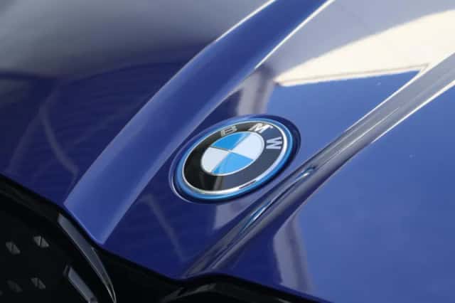 BMW iX2 (2025) thumbnail 4