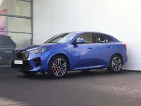 BMW iX2 (2025) thumbnail 7
