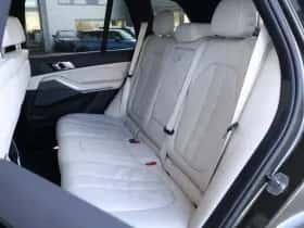 BMW X5 (2020) thumbnail 57