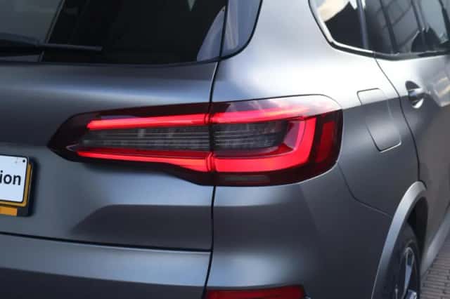 BMW X5 (2022) thumbnail 16