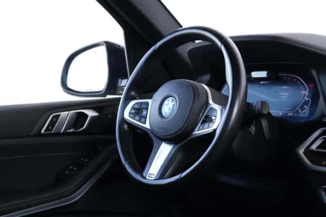 BMW X5 (2022) thumbnail 24