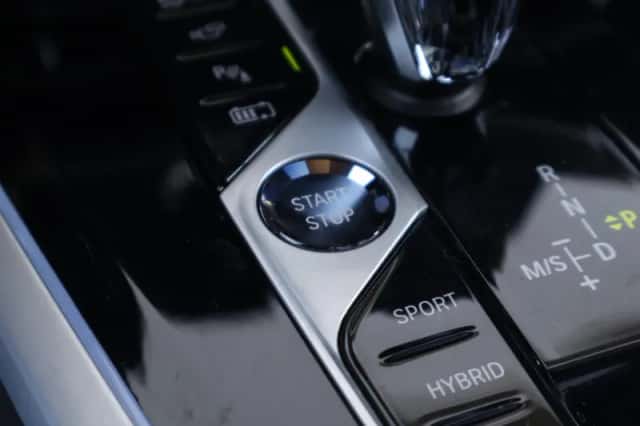 BMW X5 (2022) thumbnail 43