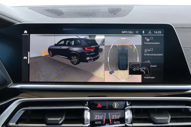 BMW X5 (2022) thumbnail 56