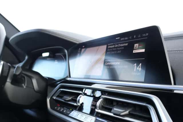 BMW X5 (2022) thumbnail 61