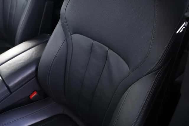BMW X5 (2022) thumbnail 64