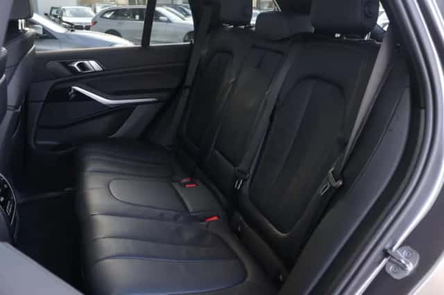 BMW X5 (2022) thumbnail 67
