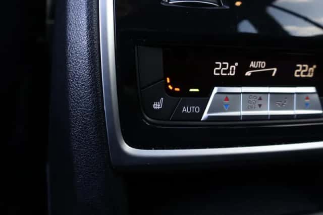 BMW X5 (2022) thumbnail 69