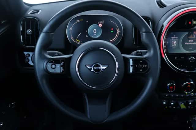 MINI Countryman (2022) thumbnail 16