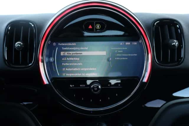 MINI Countryman (2022) thumbnail 32