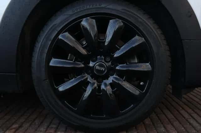 MINI Countryman (2022) thumbnail 6