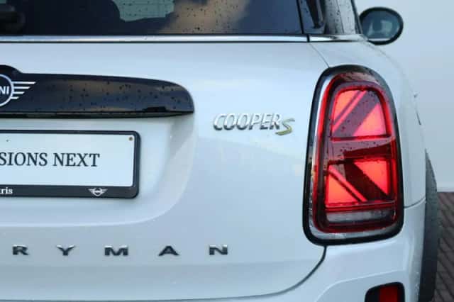MINI Countryman (2022) thumbnail 10