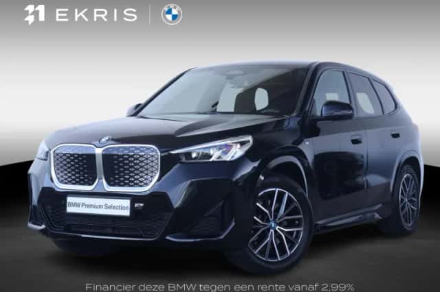 BMW iX1 (2025) thumbnail 1