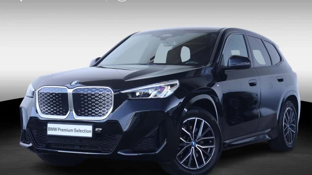 BMW iX1 (2025) — foto 1