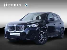 BMW iX1 (2025) thumbnail 1