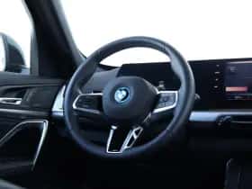 BMW iX1 (2025) thumbnail 11